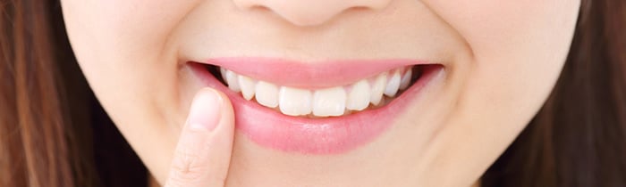 憧れの美しい白い歯。あなたの笑顔はさらに美しくなります。